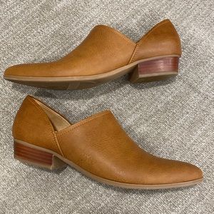 Naturalizer Carly tan bootie shoe Size 9.5M